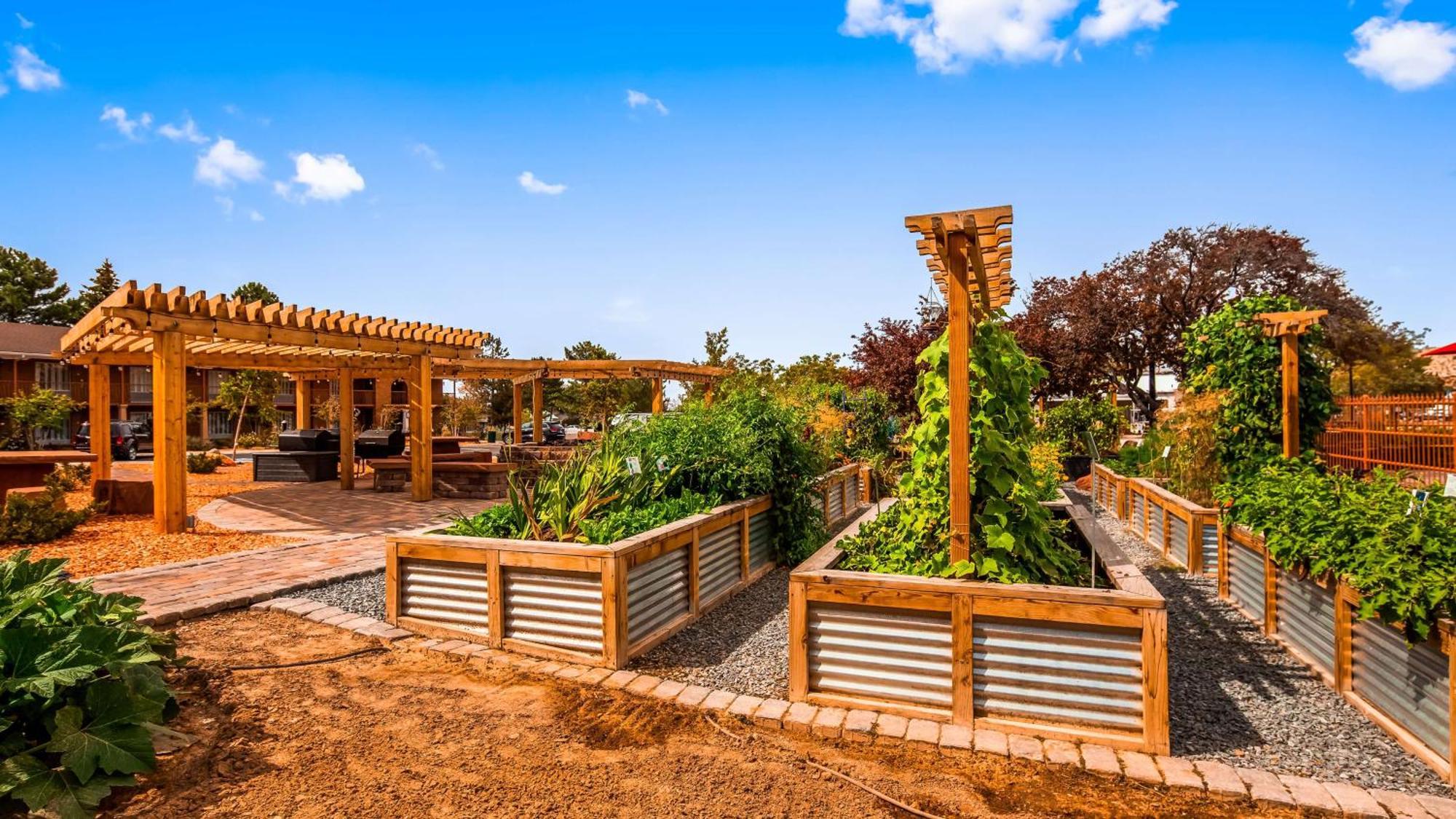Best Western Plus Cedar City Exterior photo