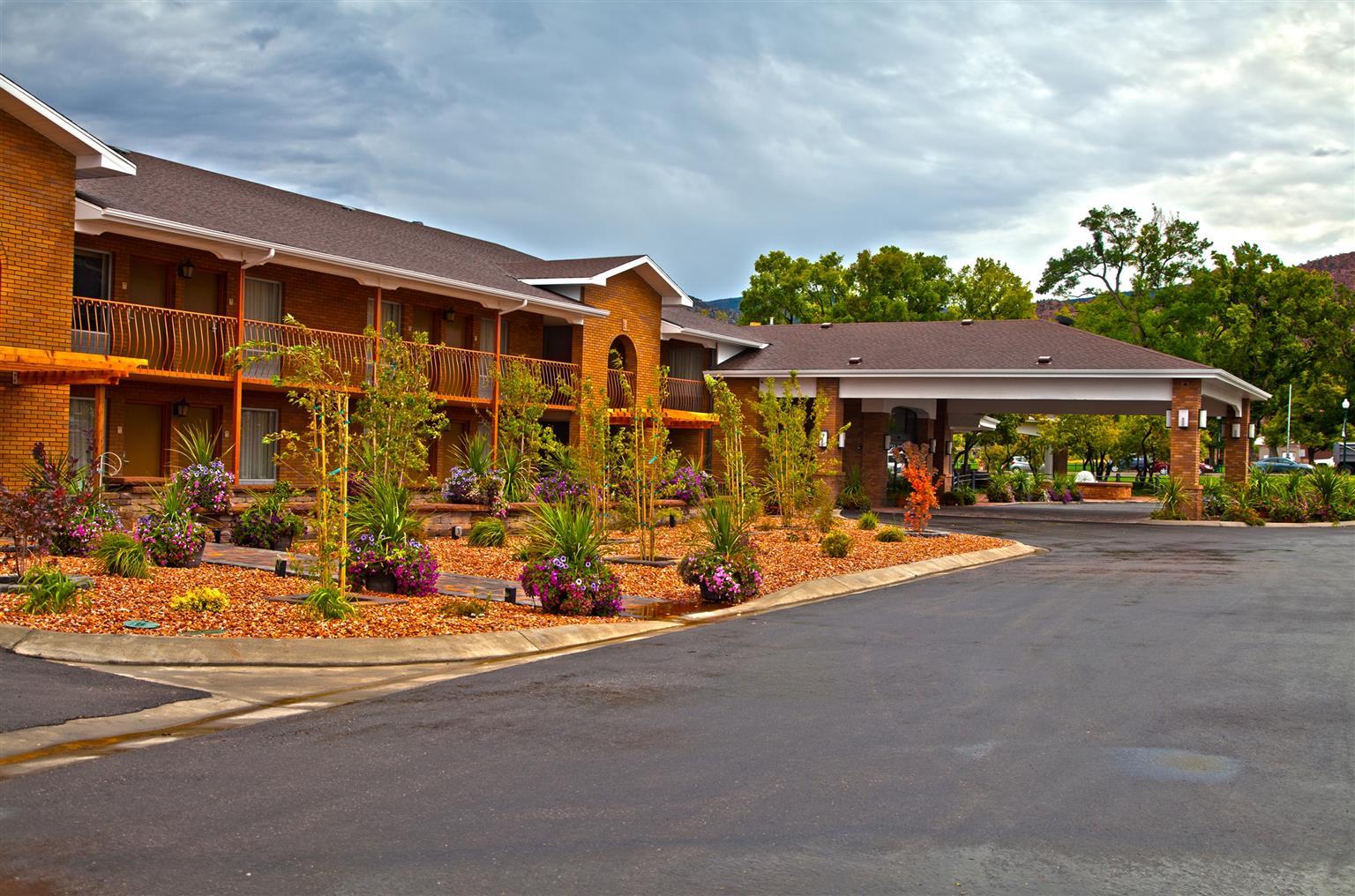 Best Western Plus Cedar City Exterior photo